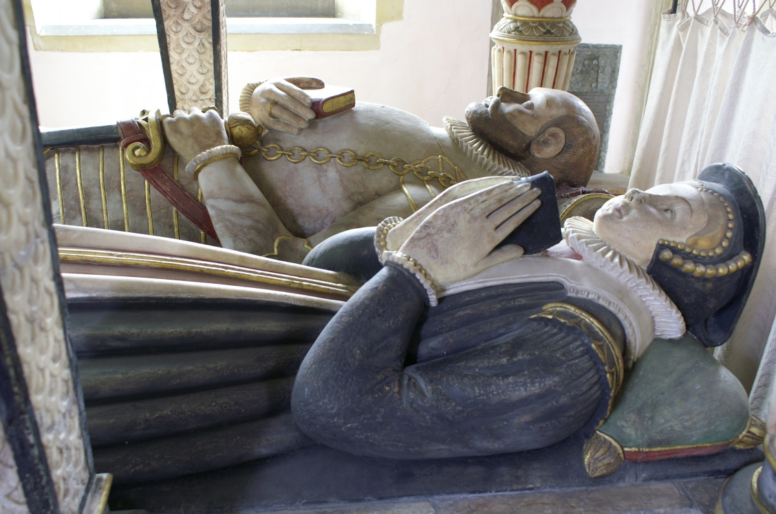 1582 - The effigies of Sir Thomas St Paul (died 1582) and Faith Grantham
